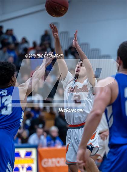 Thumbnail 3 in Valhalla vs. San Diego (CIF SDS D3 Championship) photogallery.