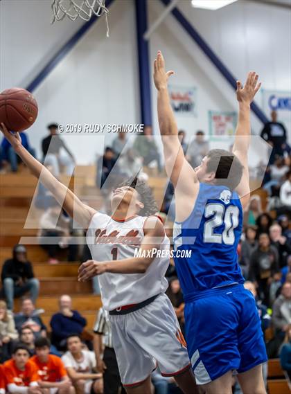 Thumbnail 3 in Valhalla vs. San Diego (CIF SDS D3 Championship) photogallery.