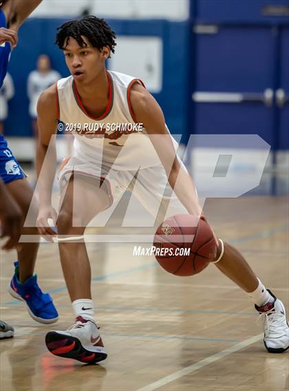 Thumbnail 2 in Valhalla vs. San Diego (CIF SDS D3 Championship) photogallery.