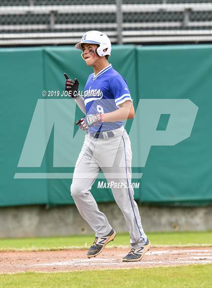 Thumbnail 3 in MacArthur [Douglas] vs Marshall (NISD Baseball Tournament) photogallery.
