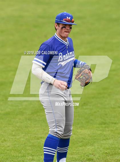 Thumbnail 3 in MacArthur [Douglas] vs Marshall (NISD Baseball Tournament) photogallery.