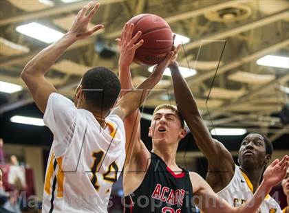 Thumbnail 3 in Central vs. Albany Academy for Boys (Spalding Hoophall Classic) photogallery.