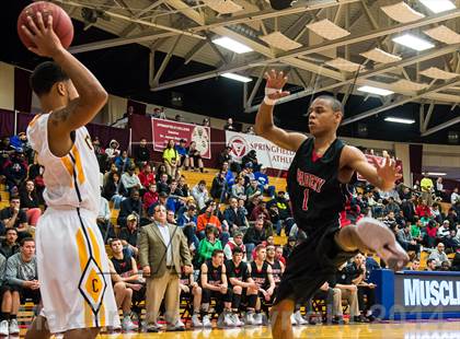 Thumbnail 2 in Central vs. Albany Academy for Boys (Spalding Hoophall Classic) photogallery.