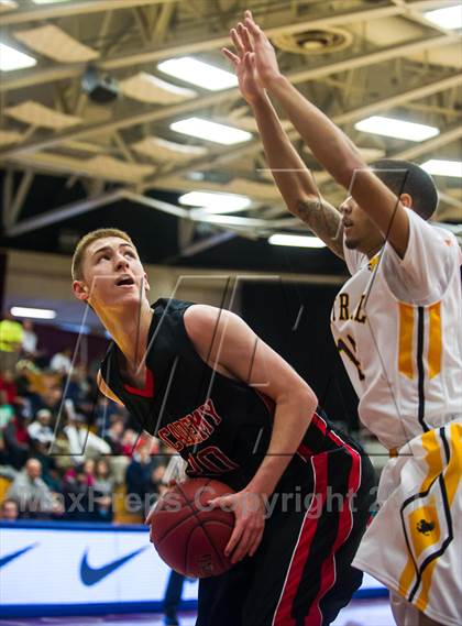 Thumbnail 1 in Central vs. Albany Academy for Boys (Spalding Hoophall Classic) photogallery.