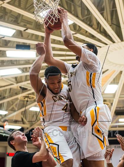 Thumbnail 2 in Central vs. Albany Academy for Boys (Spalding Hoophall Classic) photogallery.