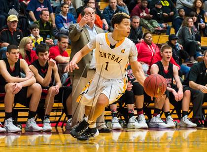 Thumbnail 3 in Central vs. Albany Academy for Boys (Spalding Hoophall Classic) photogallery.