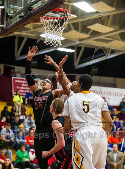 Thumbnail 1 in Central vs. Albany Academy for Boys (Spalding Hoophall Classic) photogallery.