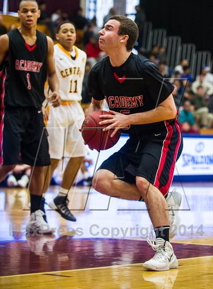 Thumbnail 1 in Central vs. Albany Academy for Boys (Spalding Hoophall Classic) photogallery.