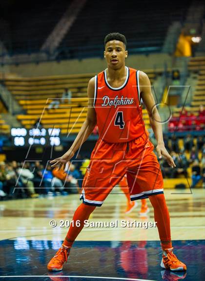Thumbnail 3 in Bishop O'Dowd vs. Whitney Young (Oakland Legends Classic) photogallery.