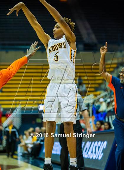 Thumbnail 1 in Bishop O'Dowd vs. Whitney Young (Oakland Legends Classic) photogallery.