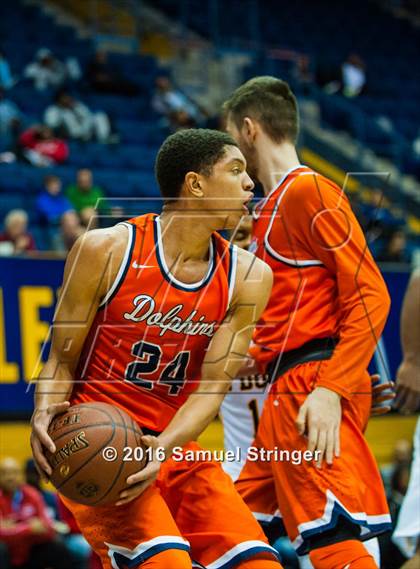 Thumbnail 3 in Bishop O'Dowd vs. Whitney Young (Oakland Legends Classic) photogallery.