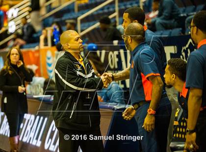 Thumbnail 3 in Bishop O'Dowd vs. Whitney Young (Oakland Legends Classic) photogallery.