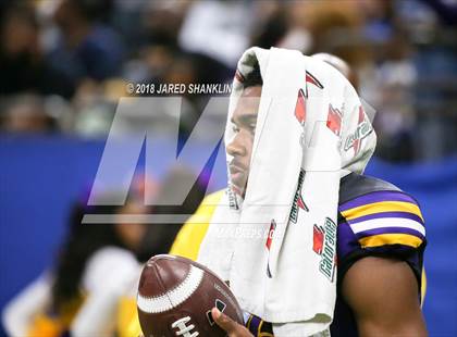 Thumbnail 3 in Easton vs. Edna Karr (LHSAA 4A Final) photogallery.