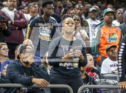 Thumbnail 2 in Easton vs. Edna Karr (LHSAA 4A Final) photogallery.