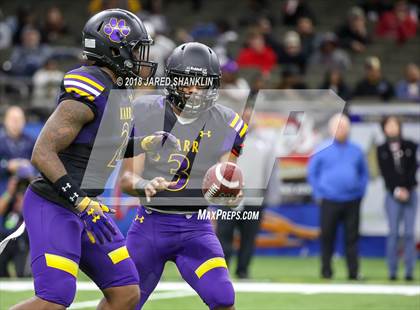 Thumbnail 3 in Easton vs. Edna Karr (LHSAA 4A Final) photogallery.