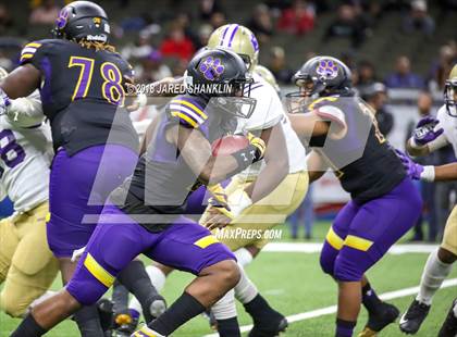 Thumbnail 3 in Easton vs. Edna Karr (LHSAA 4A Final) photogallery.