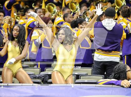 Thumbnail 3 in Easton vs. Edna Karr (LHSAA 4A Final) photogallery.