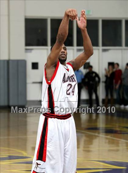 Thumbnail 3 in Harvard-Westlake vs. Centennial (CIF SS Playoffs) photogallery.
