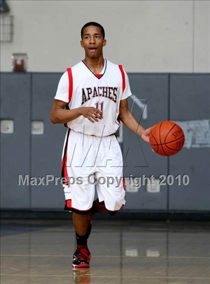 Thumbnail 2 in Harvard-Westlake vs. Centennial (CIF SS Playoffs) photogallery.