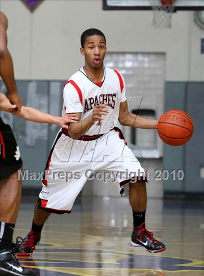 Thumbnail 1 in Harvard-Westlake vs. Centennial (CIF SS Playoffs) photogallery.
