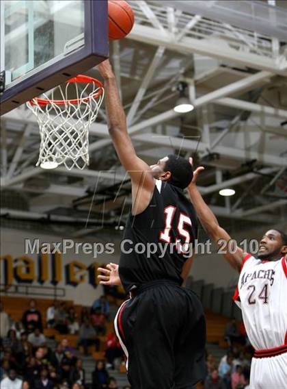 Thumbnail 1 in Harvard-Westlake vs. Centennial (CIF SS Playoffs) photogallery.