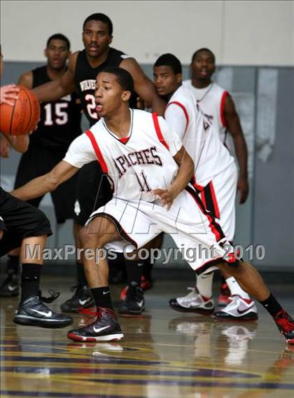 Thumbnail 2 in Harvard-Westlake vs. Centennial (CIF SS Playoffs) photogallery.