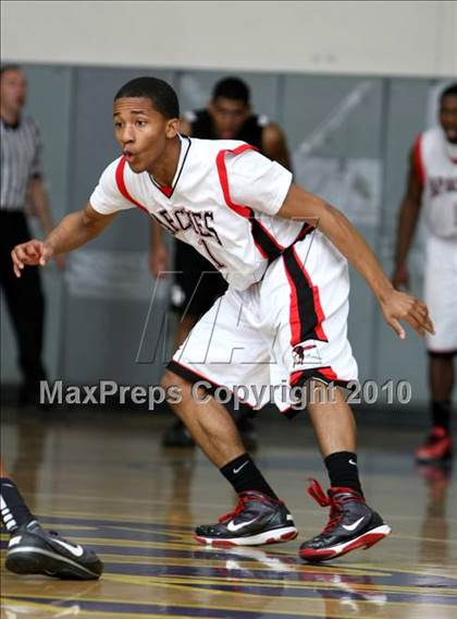 Thumbnail 2 in Harvard-Westlake vs. Centennial (CIF SS Playoffs) photogallery.