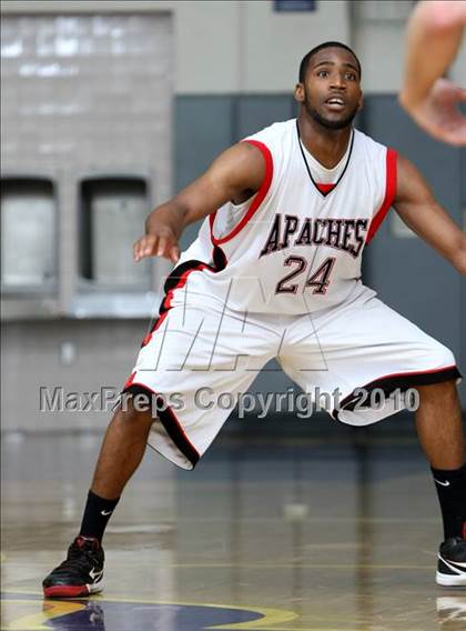 Thumbnail 1 in Harvard-Westlake vs. Centennial (CIF SS Playoffs) photogallery.
