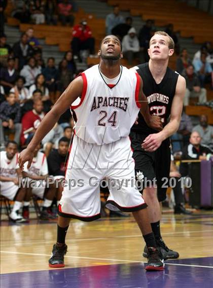 Thumbnail 3 in Harvard-Westlake vs. Centennial (CIF SS Playoffs) photogallery.