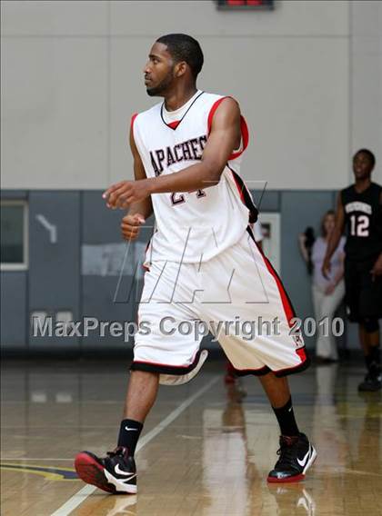Thumbnail 1 in Harvard-Westlake vs. Centennial (CIF SS Playoffs) photogallery.