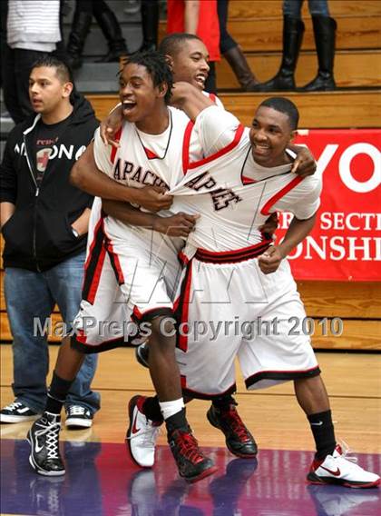 Thumbnail 3 in Harvard-Westlake vs. Centennial (CIF SS Playoffs) photogallery.