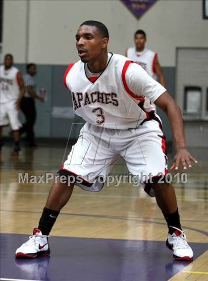 Thumbnail 3 in Harvard-Westlake vs. Centennial (CIF SS Playoffs) photogallery.