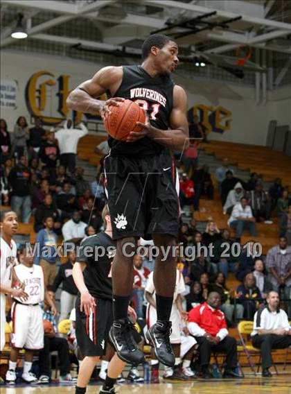 Thumbnail 3 in Harvard-Westlake vs. Centennial (CIF SS Playoffs) photogallery.