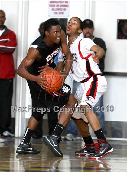 Thumbnail 3 in Harvard-Westlake vs. Centennial (CIF SS Playoffs) photogallery.