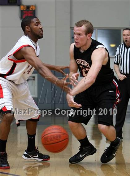 Thumbnail 2 in Harvard-Westlake vs. Centennial (CIF SS Playoffs) photogallery.