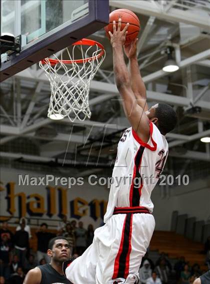 Thumbnail 3 in Harvard-Westlake vs. Centennial (CIF SS Playoffs) photogallery.