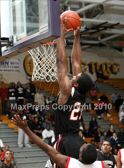 Thumbnail 2 in Harvard-Westlake vs. Centennial (CIF SS Playoffs) photogallery.