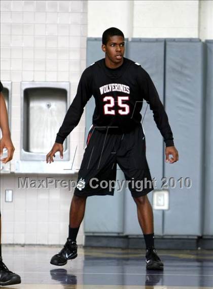 Thumbnail 2 in Harvard-Westlake vs. Centennial (CIF SS Playoffs) photogallery.