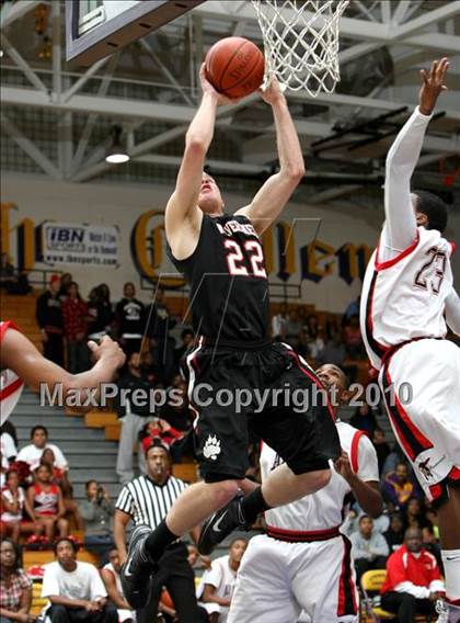 Thumbnail 3 in Harvard-Westlake vs. Centennial (CIF SS Playoffs) photogallery.