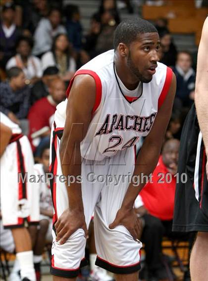 Thumbnail 2 in Harvard-Westlake vs. Centennial (CIF SS Playoffs) photogallery.