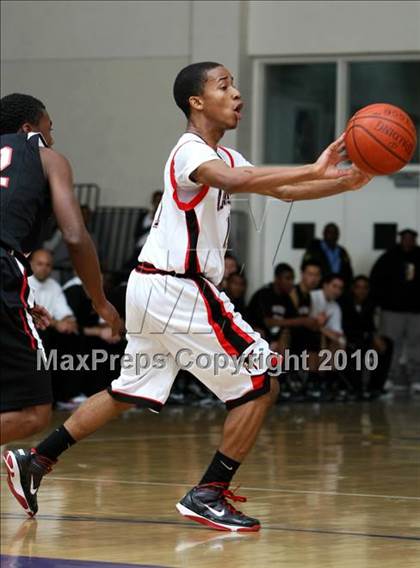 Thumbnail 3 in Harvard-Westlake vs. Centennial (CIF SS Playoffs) photogallery.