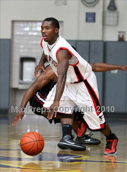 Thumbnail 3 in Harvard-Westlake vs. Centennial (CIF SS Playoffs) photogallery.