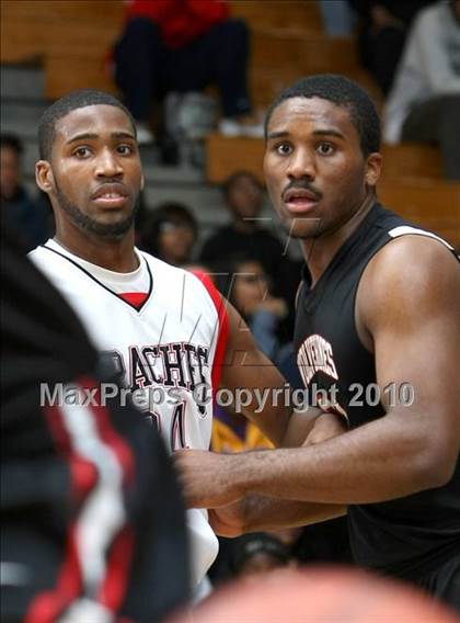 Thumbnail 2 in Harvard-Westlake vs. Centennial (CIF SS Playoffs) photogallery.