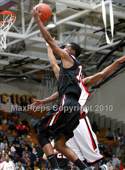 Thumbnail 2 in Harvard-Westlake vs. Centennial (CIF SS Playoffs) photogallery.