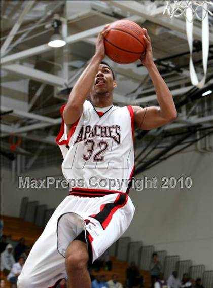 Thumbnail 1 in Harvard-Westlake vs. Centennial (CIF SS Playoffs) photogallery.