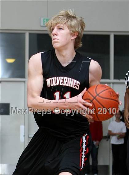 Thumbnail 3 in Harvard-Westlake vs. Centennial (CIF SS Playoffs) photogallery.