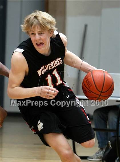 Thumbnail 2 in Harvard-Westlake vs. Centennial (CIF SS Playoffs) photogallery.