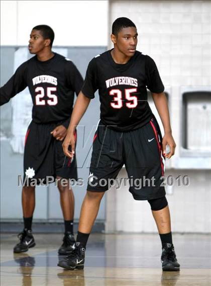 Thumbnail 1 in Harvard-Westlake vs. Centennial (CIF SS Playoffs) photogallery.