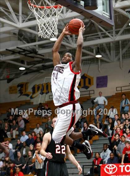 Thumbnail 2 in Harvard-Westlake vs. Centennial (CIF SS Playoffs) photogallery.