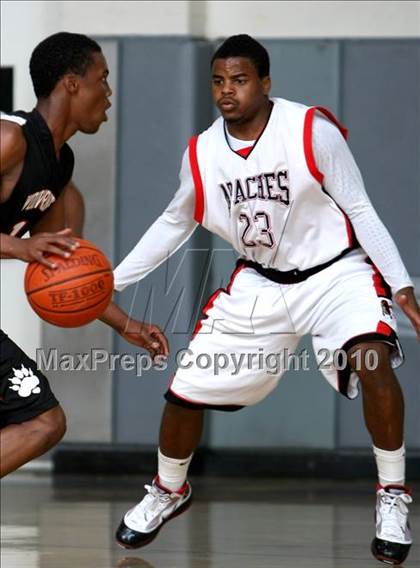Thumbnail 1 in Harvard-Westlake vs. Centennial (CIF SS Playoffs) photogallery.